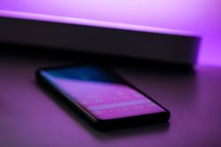 How to set voicemail on Android?