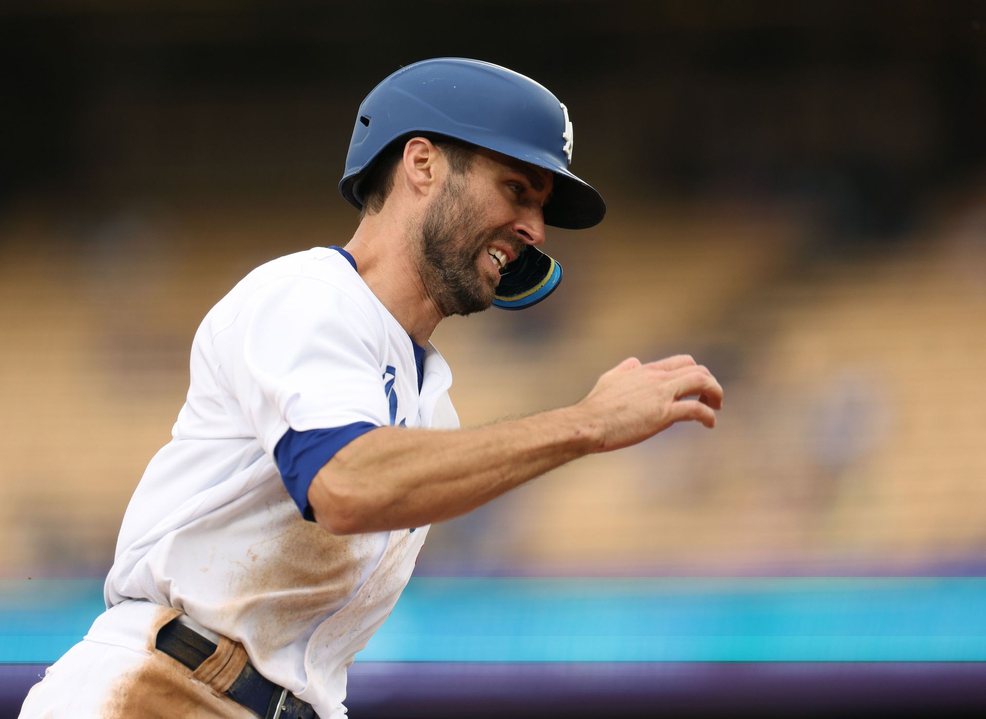 Miguel Rojas, Dodgers shortstop, has car broken into after game – NBC Los  Angeles