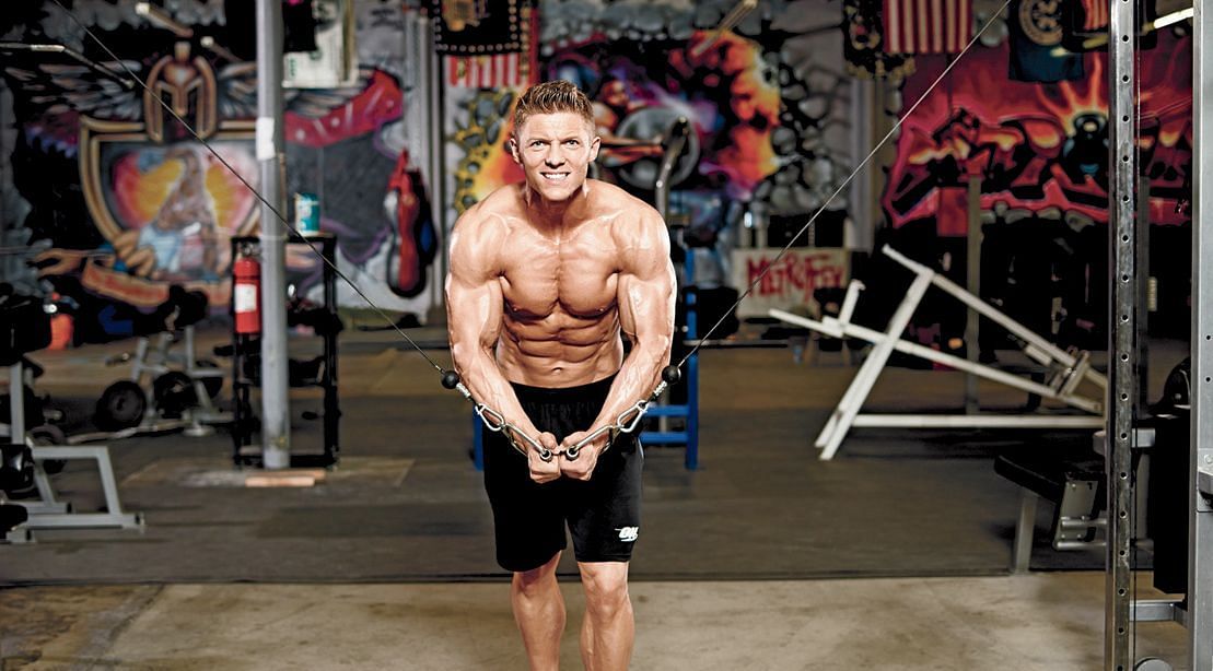 cable crossovers for lower chest offer a distinct approach to target the chest muscles, resulting in advantages for both strength and appearance (Dustin Snipes / M+F Magazine)