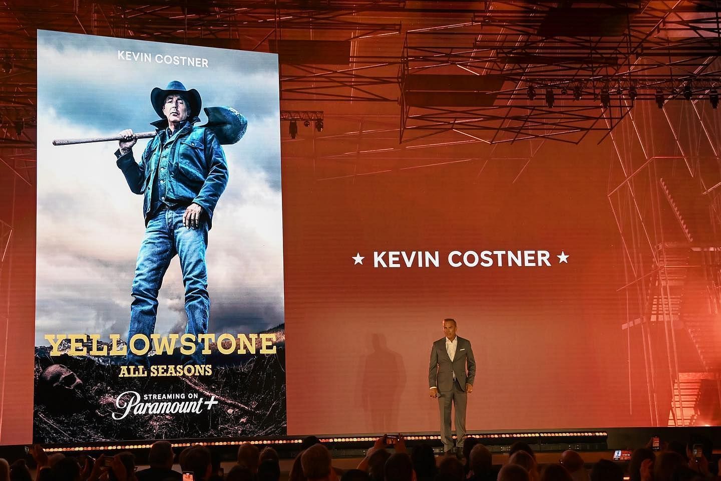 How tall is Kevin Costner?