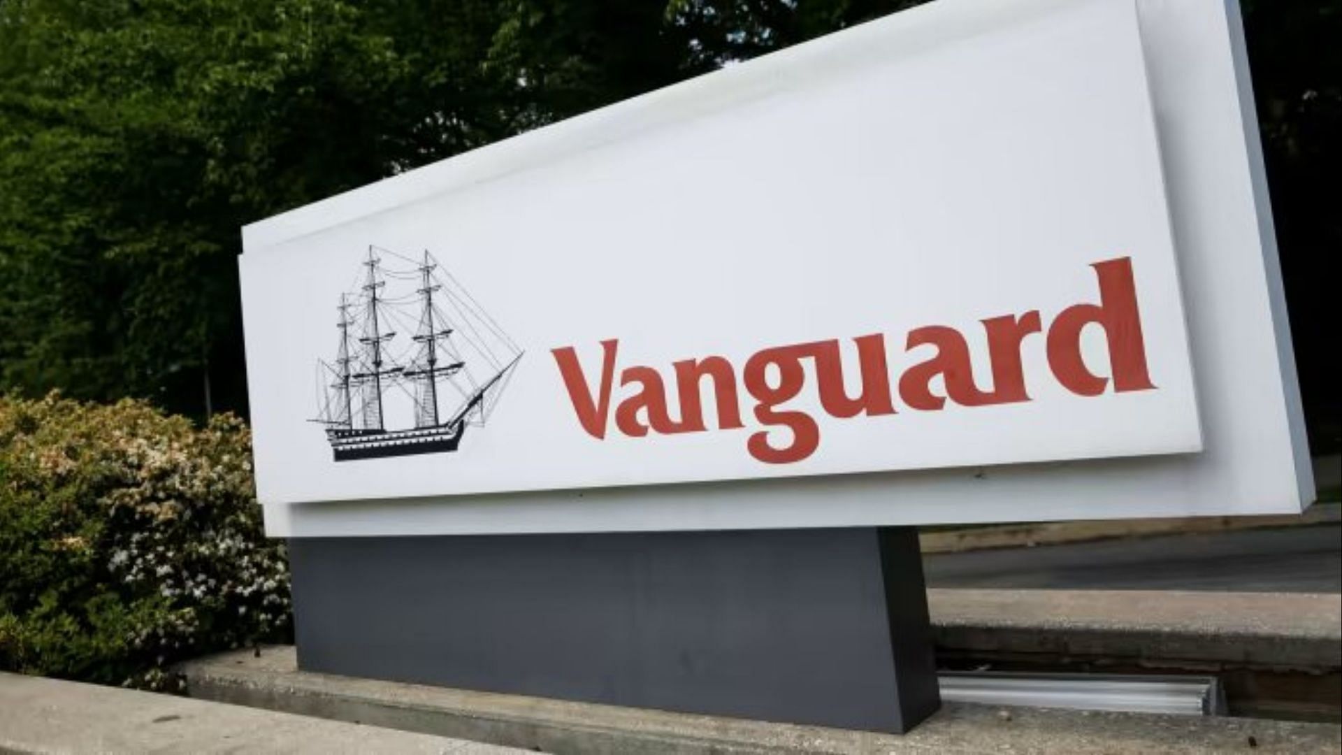 Internet discovers investment management corporation Vanguard