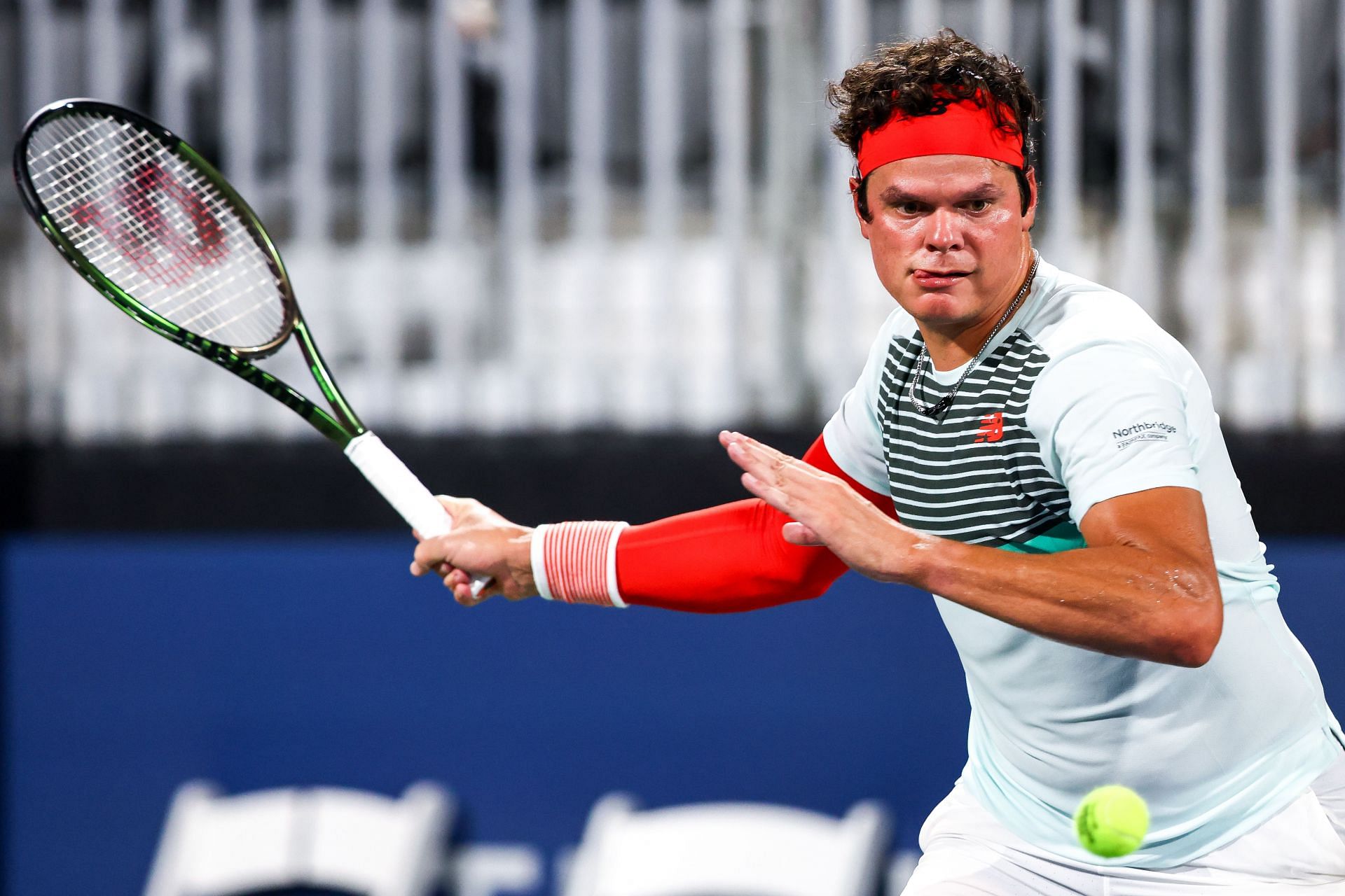 Milos Raonic moves on to the second round of Libema Open