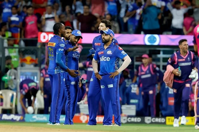 "I feel they will have to change their auction strategy slightly" - Aakash Chopra on the way forward for the Mumbai Indians