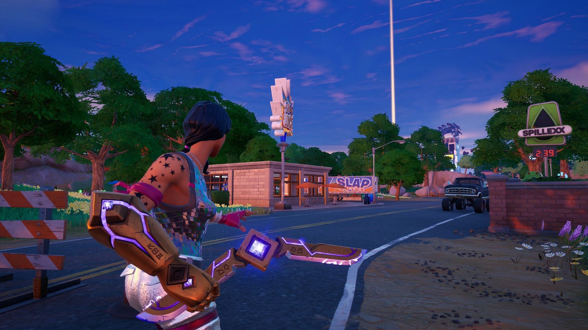 The boomerang deals 60 damage to players (Image via Epic Games)