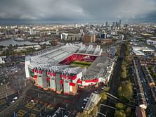 Financial journalist claims potential Manchester United buyer's bid is 'dead in the water', minority holders threaten to sue if Glazers accept bid