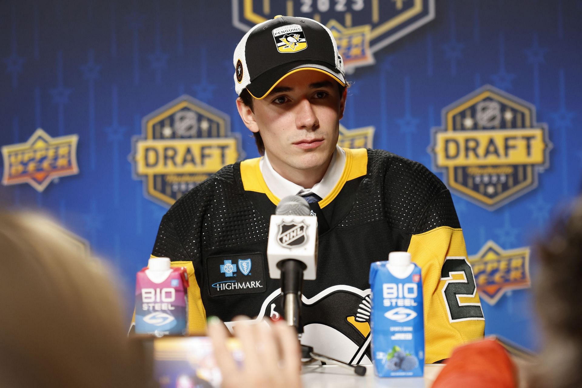 WATCH Sidney Crosby calls up Pittsburgh Penguins Round 1 pick Brayden