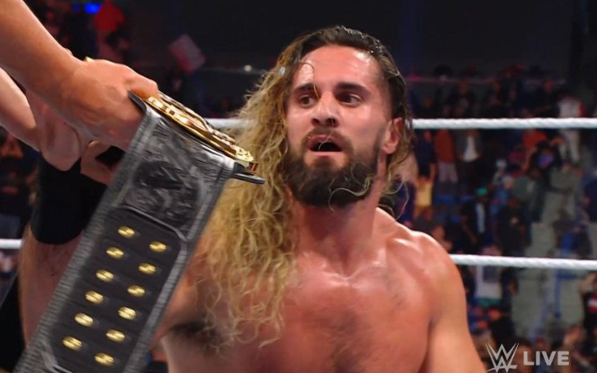 Rollins successfully defended the WHC on RAW