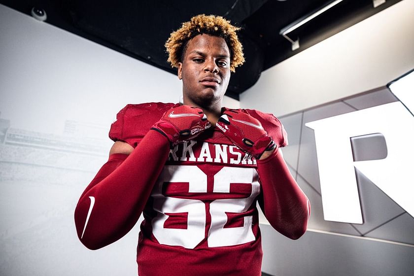 Dion Stutts, Arkansas football commit in 2024 class and Tennessee high  school standout, dies at 18 