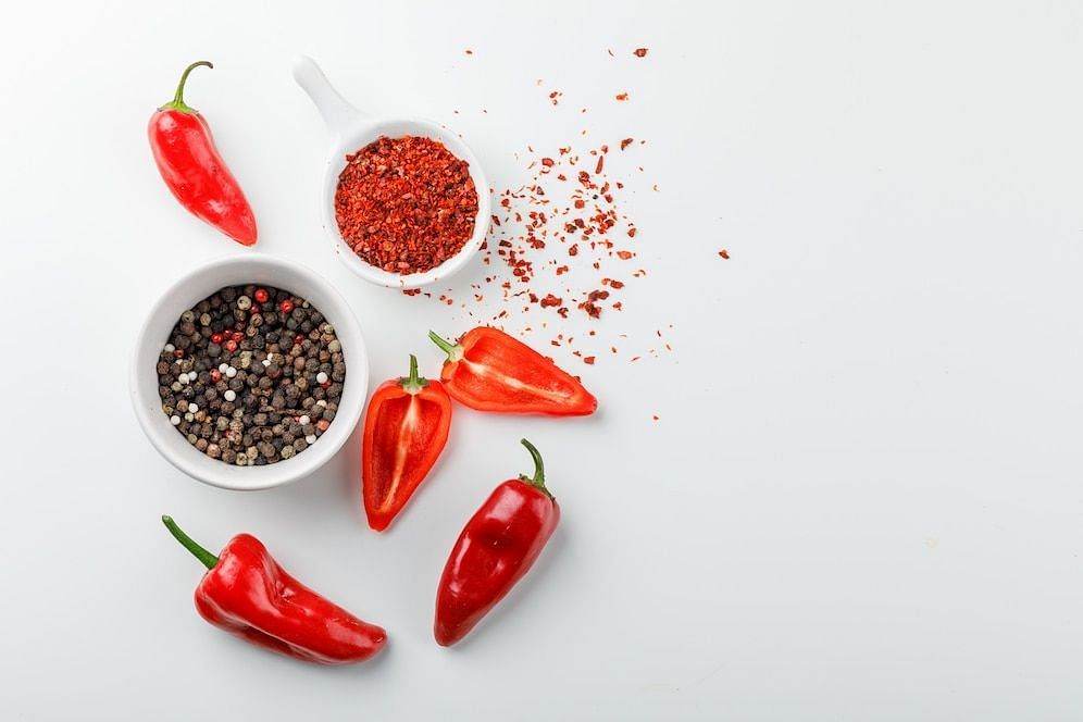 Cayenne pepper is among the best hebs for relief. (Iimage via Freepik/Racool_Studio)