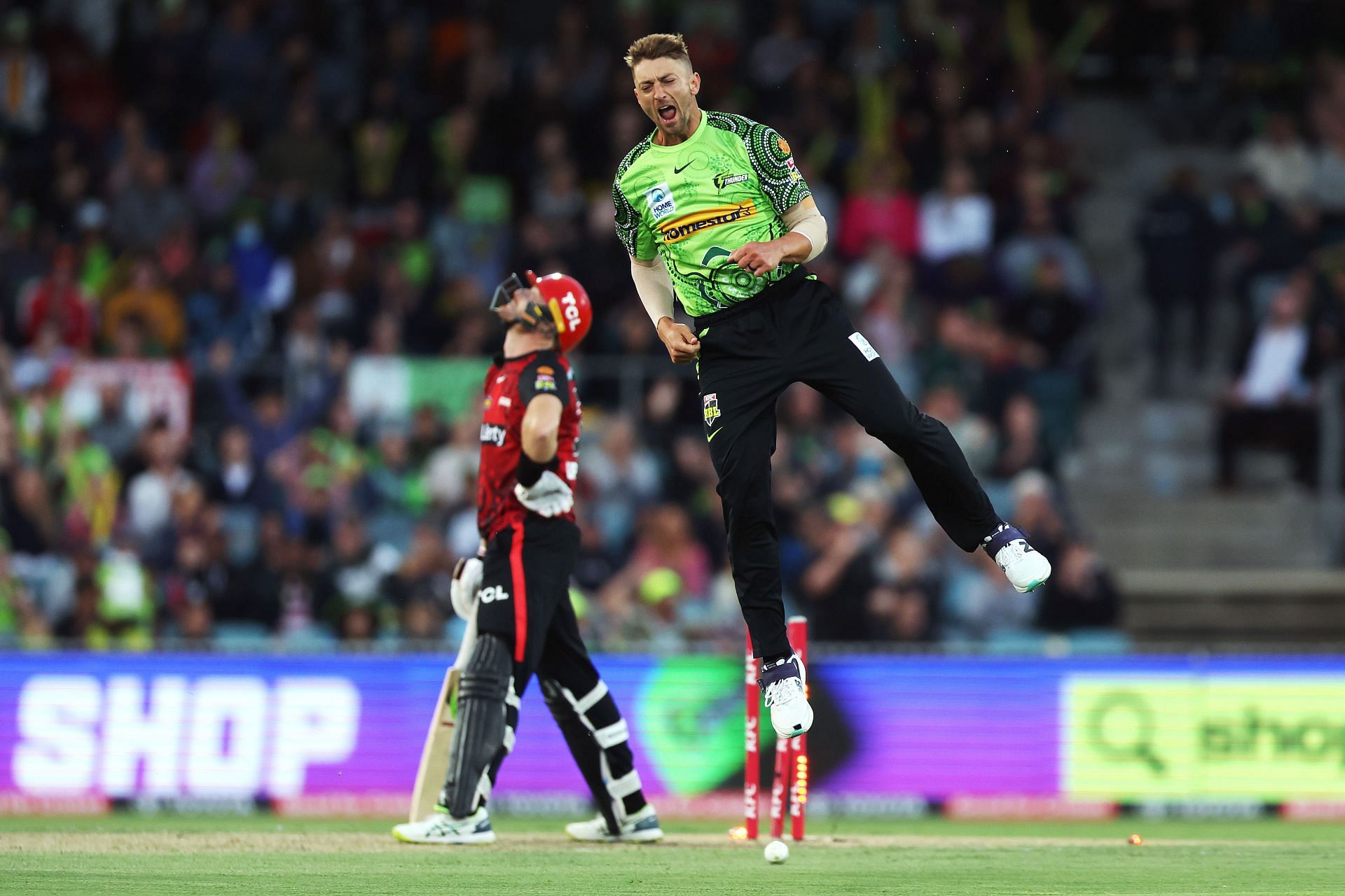 BBL - Sydney Thunder v Melbourne Renegades