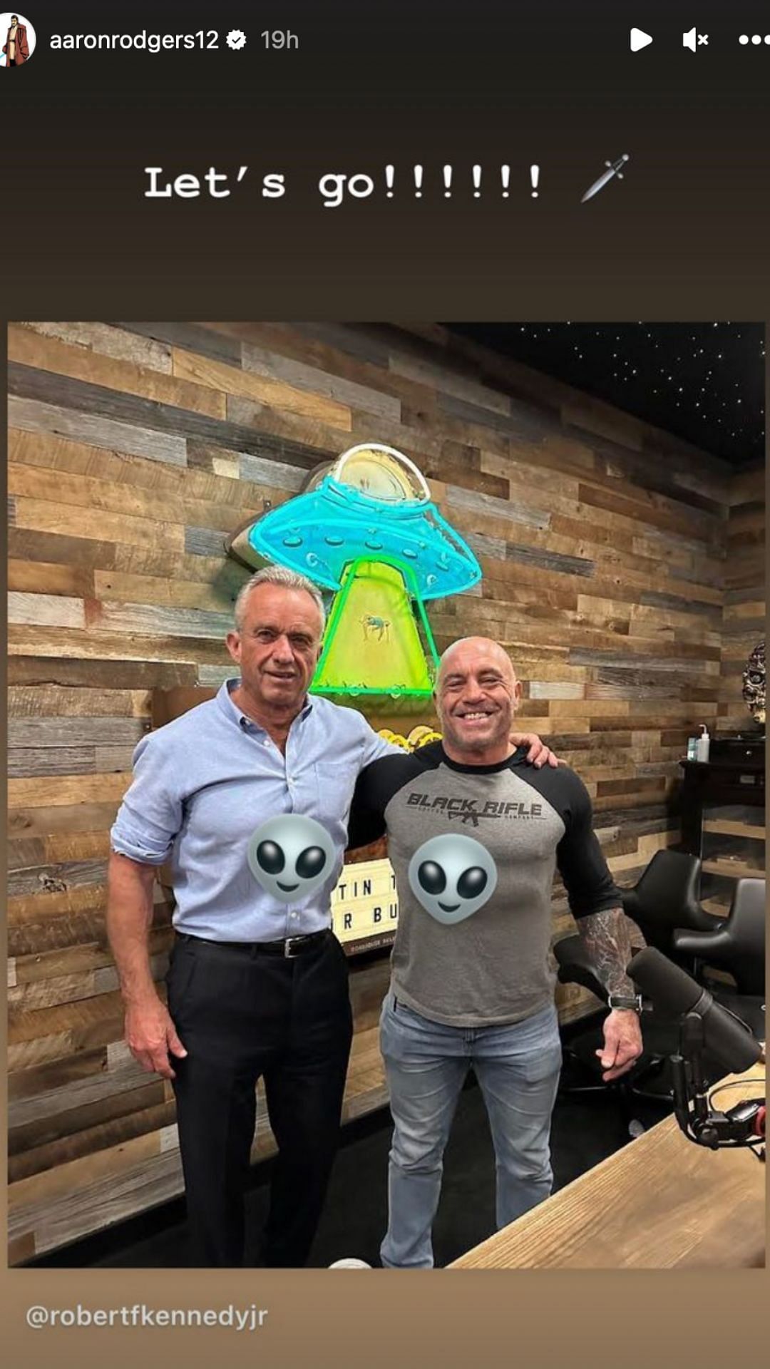 The Jets QB&#039;s IG story with RFK Jr. and podcaster Joe Rogan.