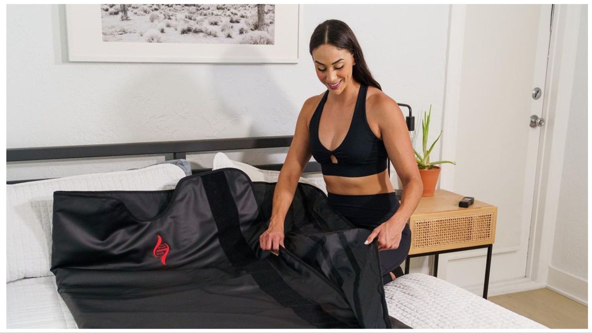 Benefits of infrared sauna blankets - Helps in reducing stress. (Image via Instagram)