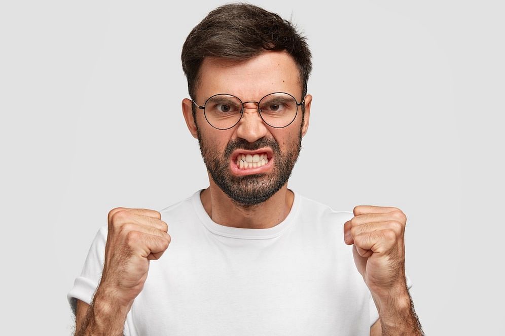 What you eat affects anger management (Image via freepik/wayhomestudio)