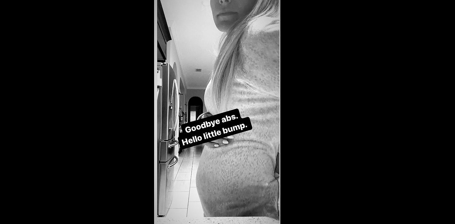 Bliss showing off her baby bump on Instagram