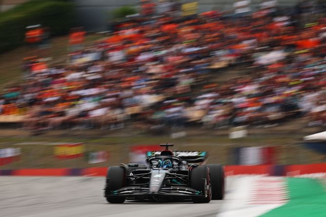 “I think it's sweat”: George Russell’s hilarious radio exchange has F1 fans cracking up