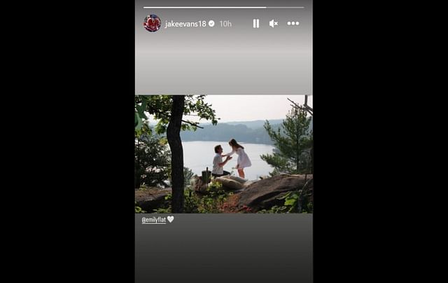 Jake Evans proposing to girlfriend Emily Flat