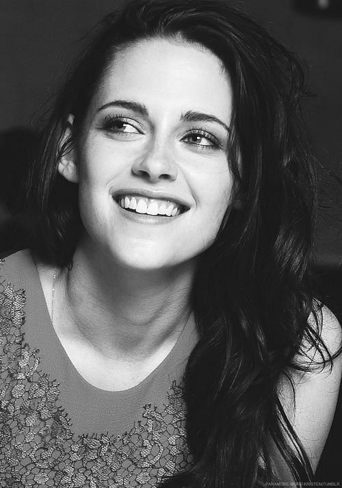 Is Kristen Stewart married?