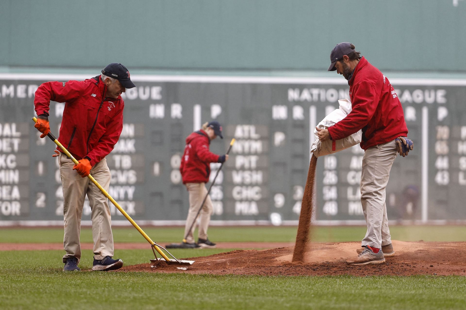 Red Sox cut Dermody after making first start, regretting tweet