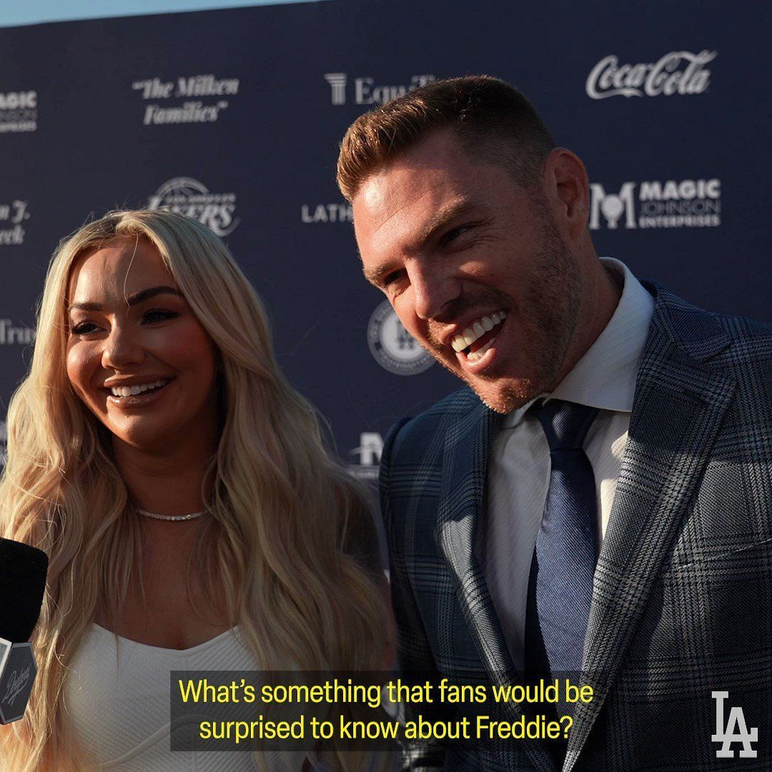 Freddie Freeman, wife reveal sex of baby in adorable, baseball-themed way