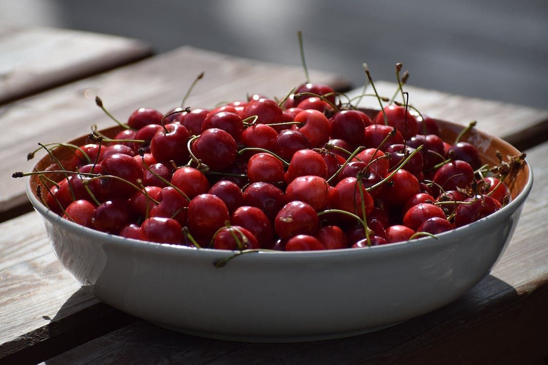The natural sugars present in tart cherry juice have the potential to impact blood sugar levels. (Aurora Garcia/ Pexels)