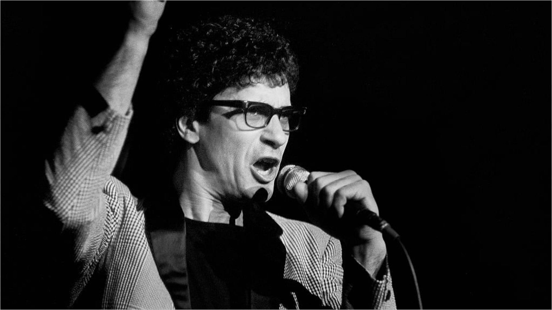 Donnie Iris has canceled his upcoming performance due to his cancer diagnosis (Image via Paul Natkin/Getty Images)