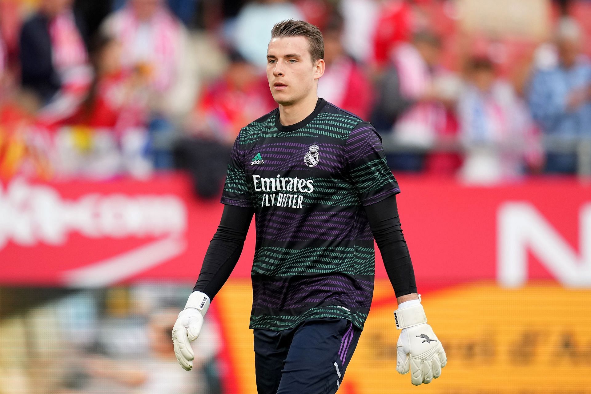 Real Madrid goalkeeper Thibaut Courtois and Mishel Gerzig hand out ...