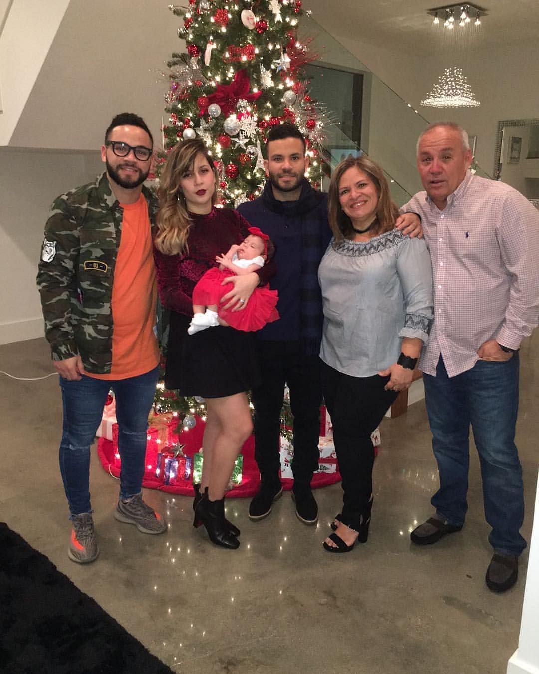 Jose Altuve With his family