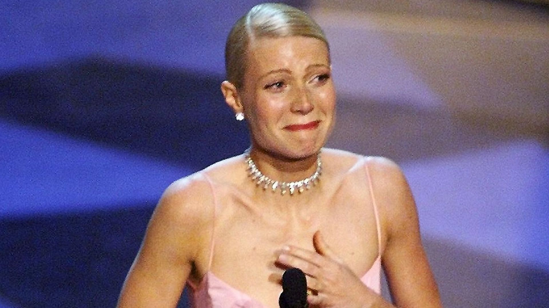 Gwyneth Paltrow won an Oscar for Best Actress in 1999 for her role in Shakespeare in Love (Image via Getty)