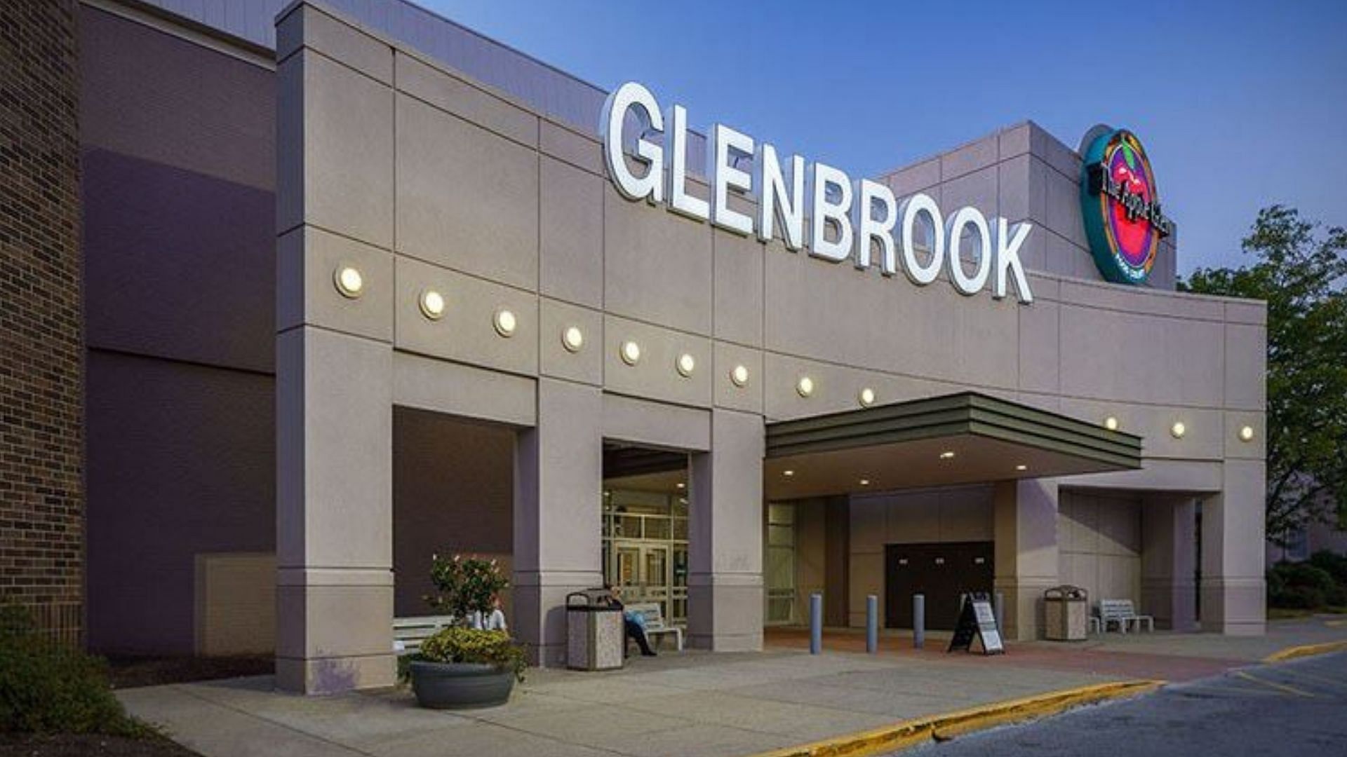 What happened at Glenbrook mall revealed as shooting leaves netizens alarmed (Image via Google Maps)