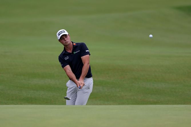 WATCH: Viktor Hovland leaves fans in awe with a ‘crazy’ shot at the Genesis Scottish Open 2023