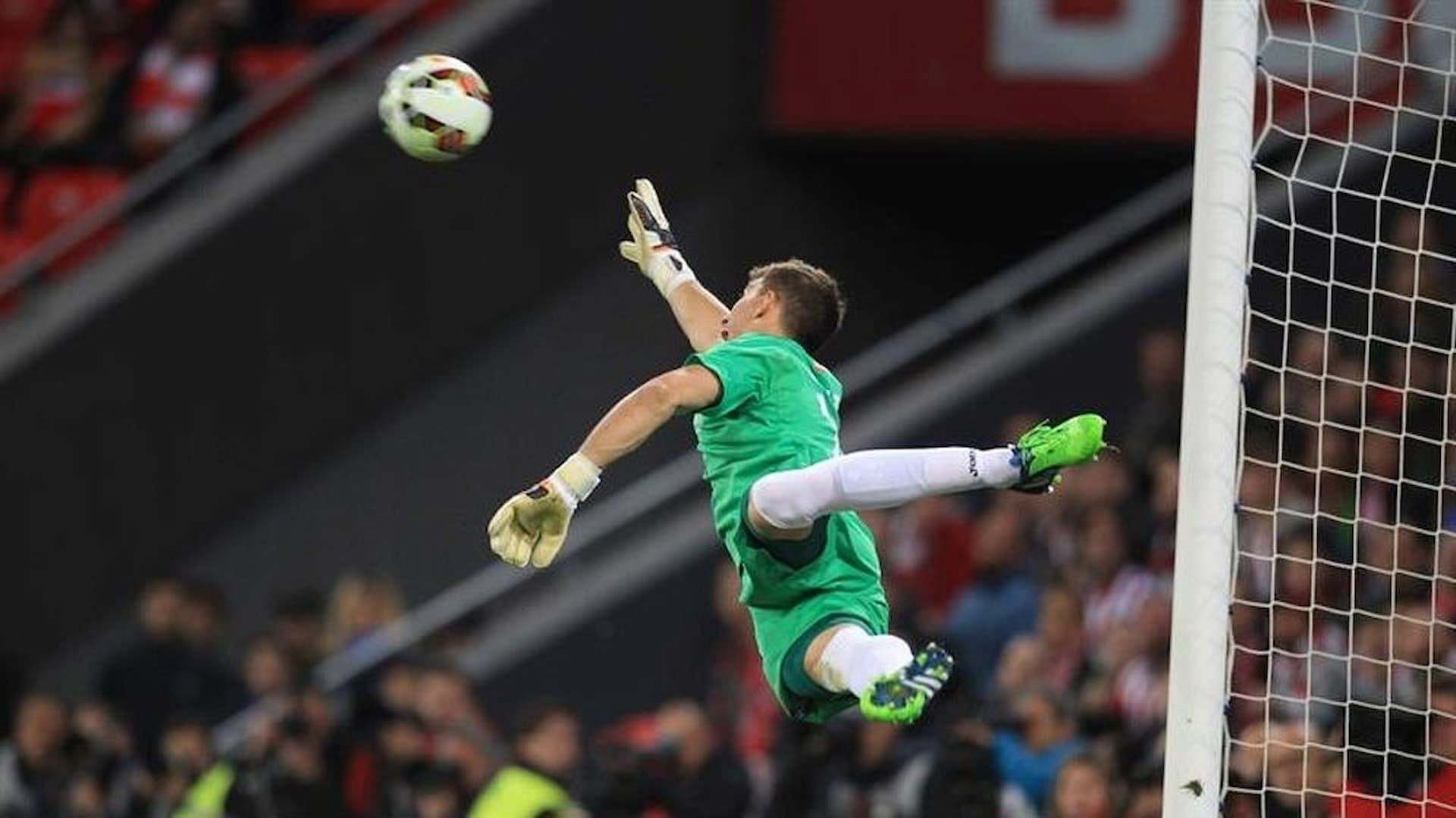 10 goalkeepers that could stand above all others
