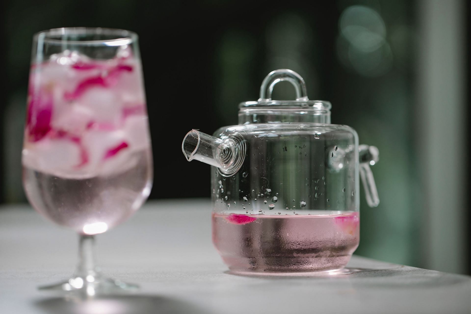 It is an alternative way to stay hydrated (Image via Pexels / Charlotte May)