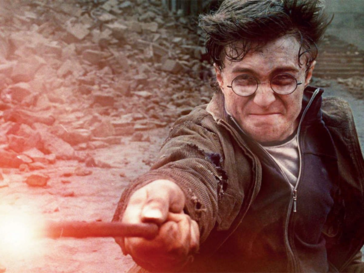 Daniel Radcliffe in Harry Potter 7 part 2 (Image via WB)