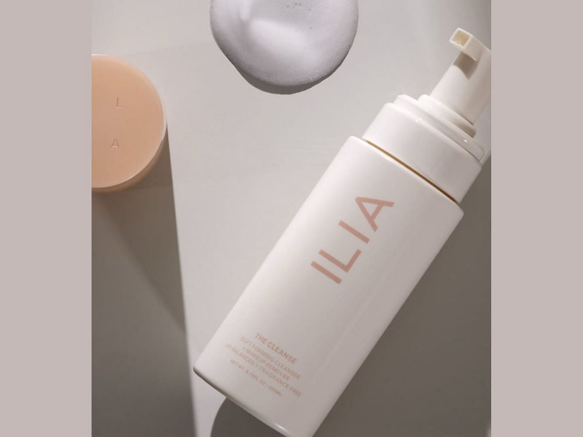 ILIA The Cleanse Soft Foaming Cleanser (Image via ILIA Beauty)