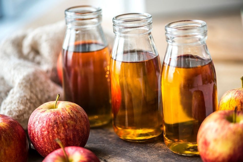 Apple cider vinegar (Image via Freepik/Rawpixel.com)