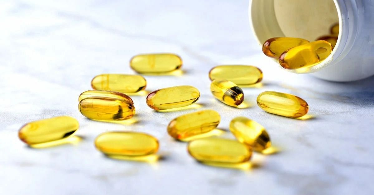 Omega 3 tablets (Image via Getty Images)