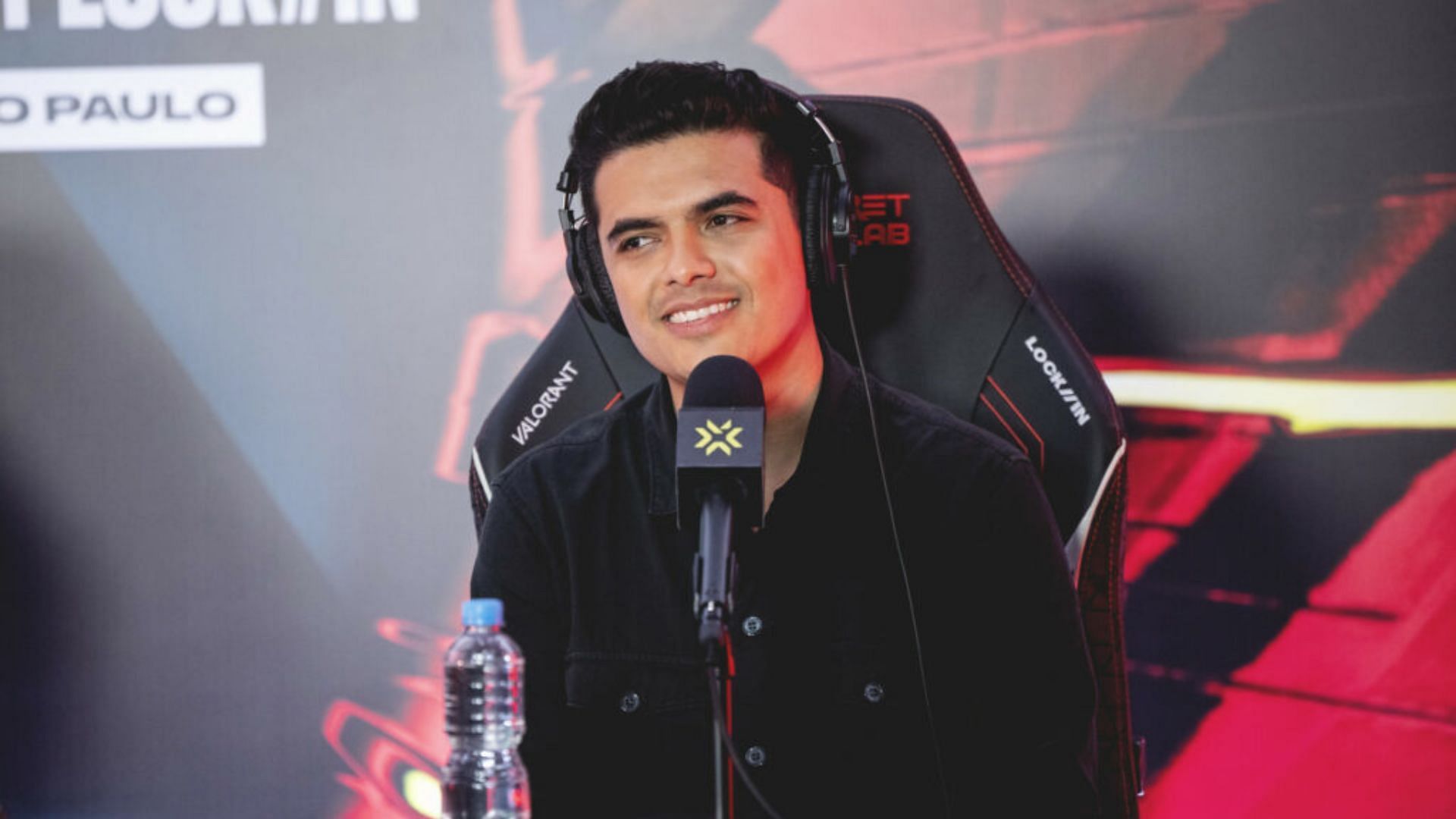 Leo Faria at a press conference (Image via Riot Games)