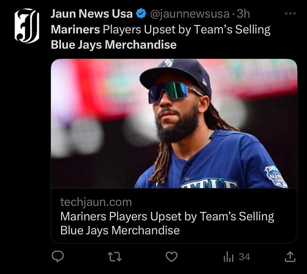 Blue Jays gear no longer showcased at Mariners store after player complaints
