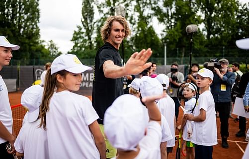 Alexander Zverev takes on Alex Molcan in his 2023 Hamburg European Open opener.