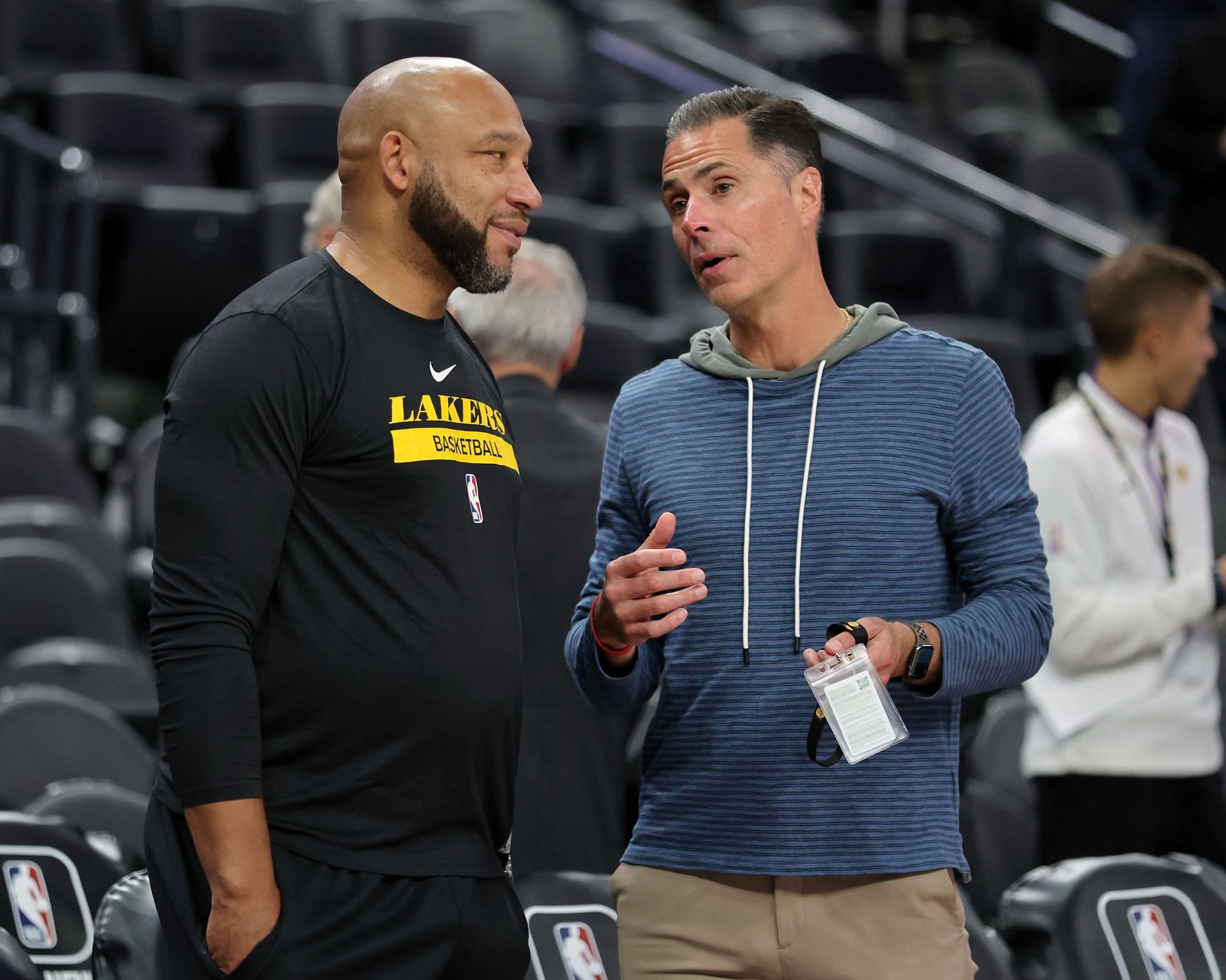 Darvin Ham and Rob Pelinka of the LA Lakers