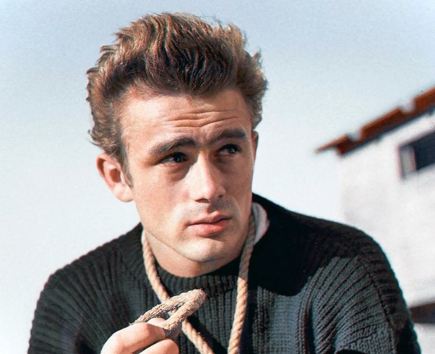 What car did James Dean die in?