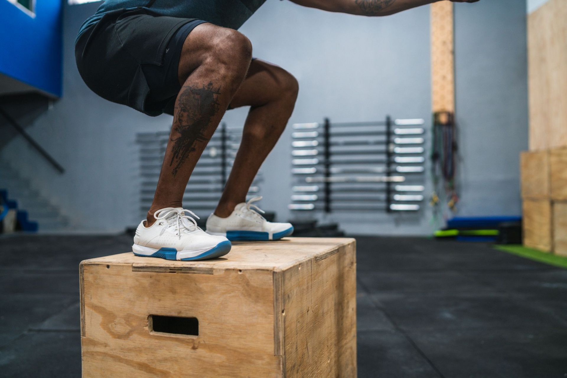 Box jumps. (Image via Freepik)