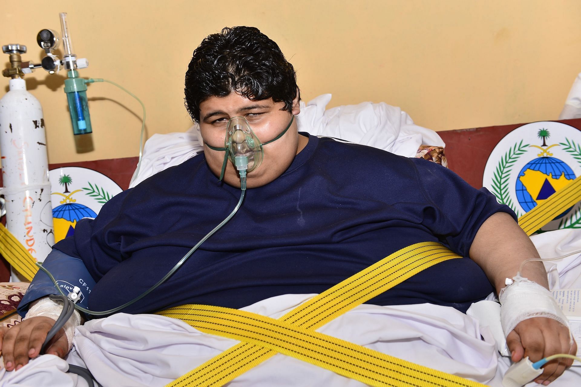 Saudi man loses around 700 pounds after weight loss surgery (Image via CNN)