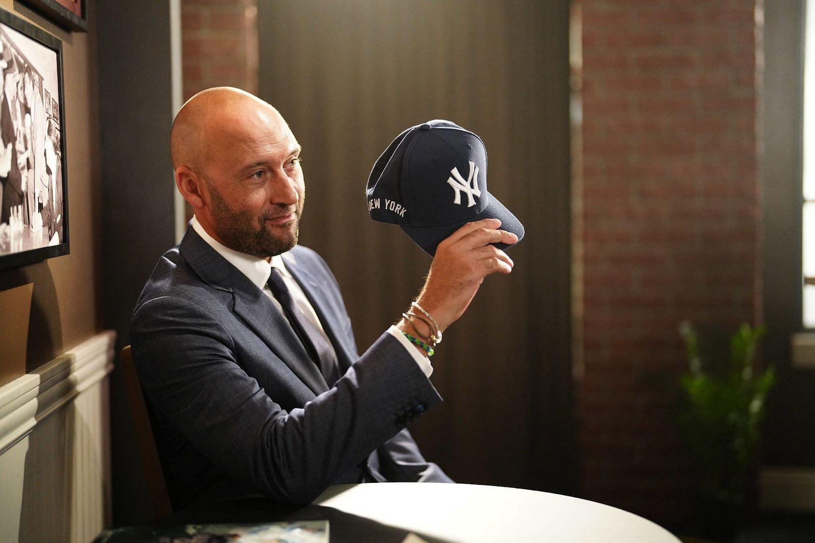 Everything to Know About Derek Jeter's Parents, Sanderson Charles