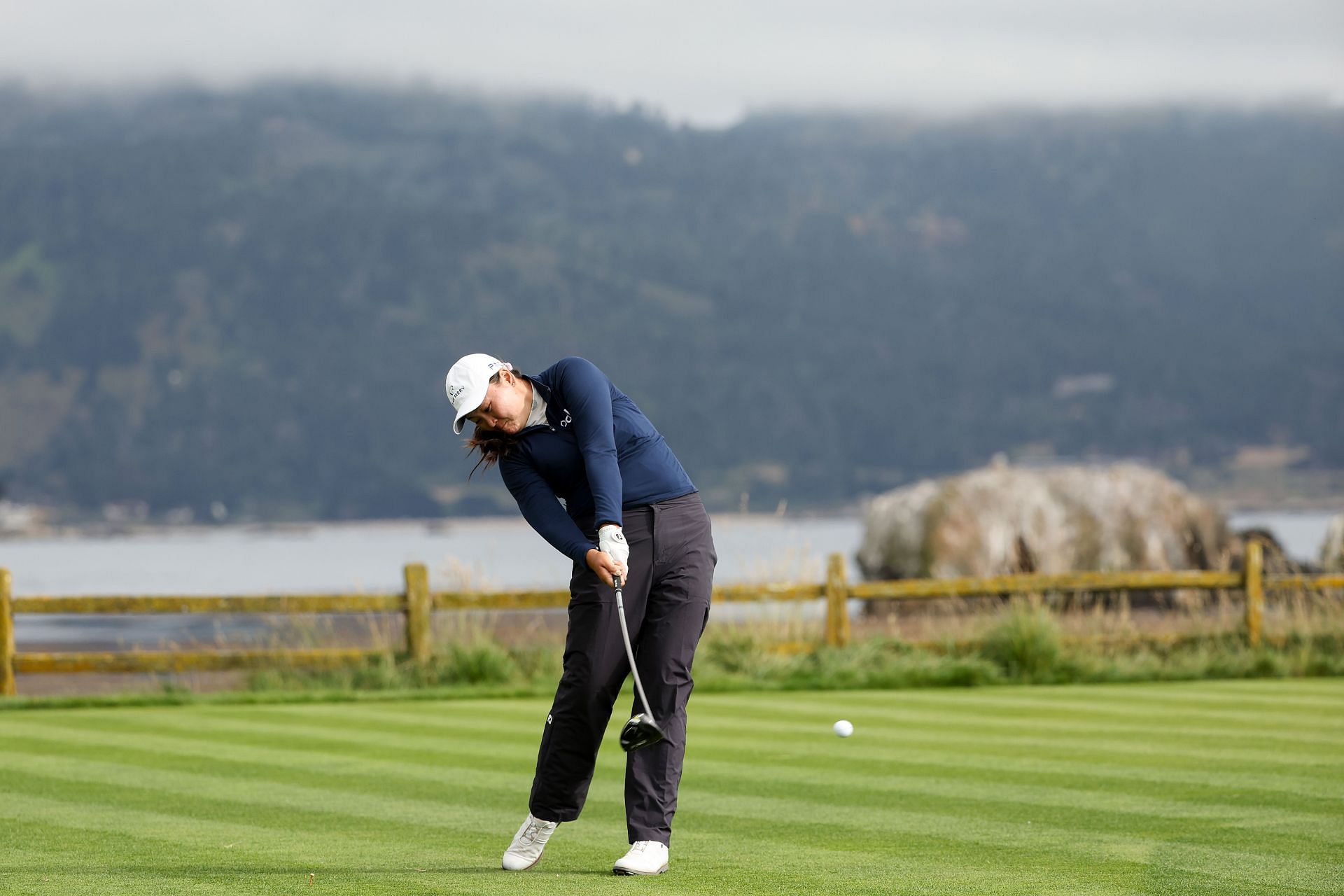 Allisen Corpuz plays her shot from the 18th tee during the final round of the 78th US Women&#039;s