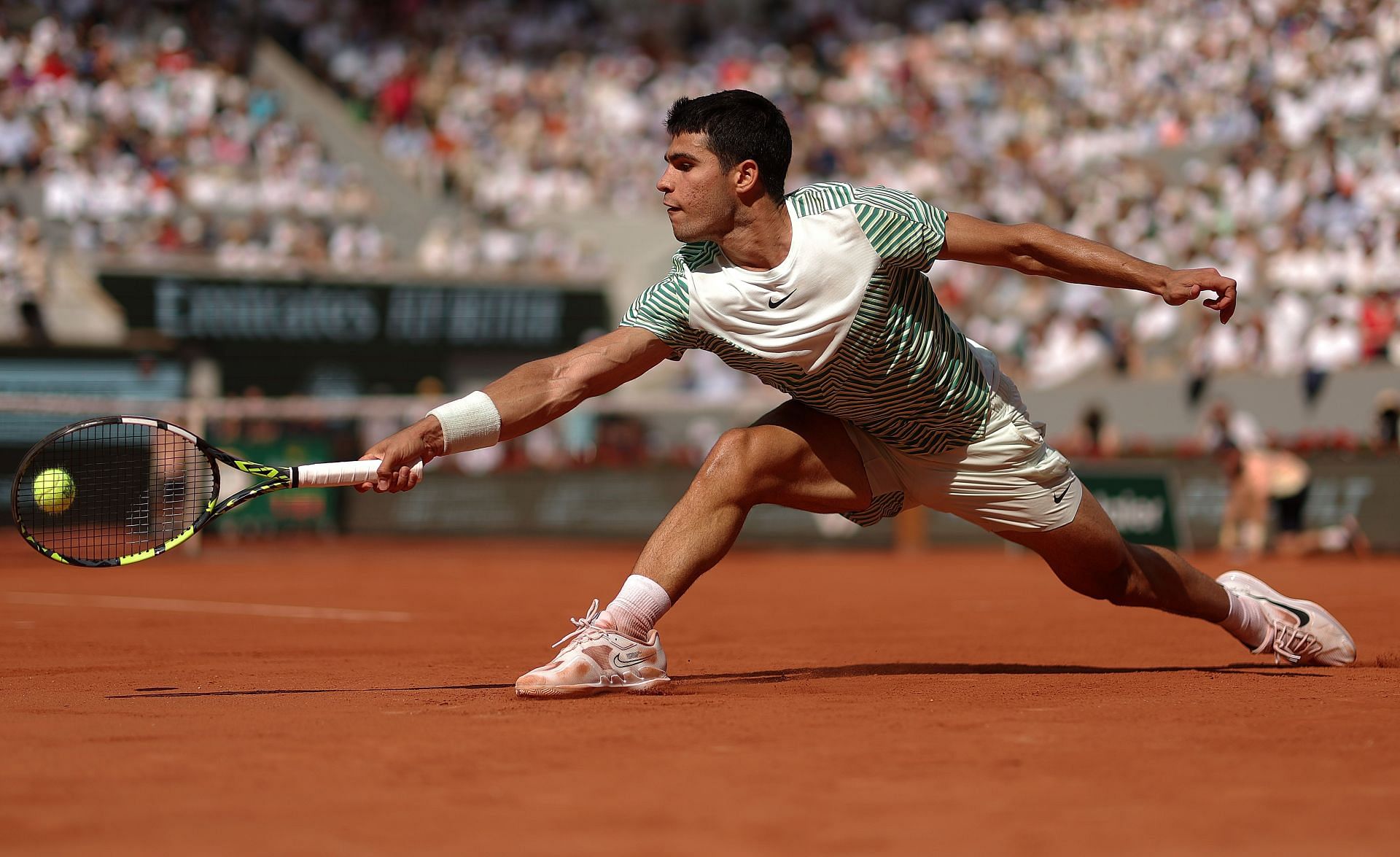Carlos Alcaraz in action at the 2023 French Open.