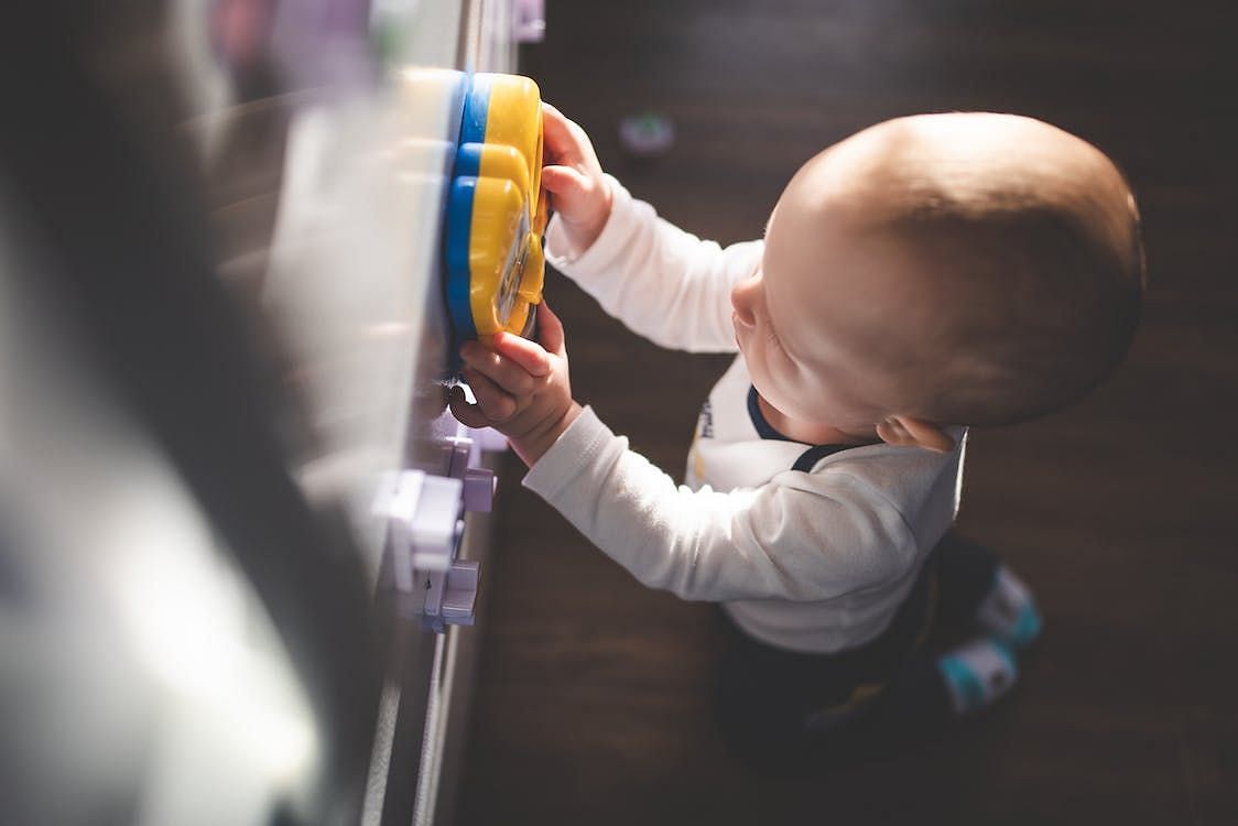 It is critical to avoid putting anything in the baby&#039;s mouth or attempting to stop mouth movements, as this could damage the kid (Stephen Andrews/ Pexels)