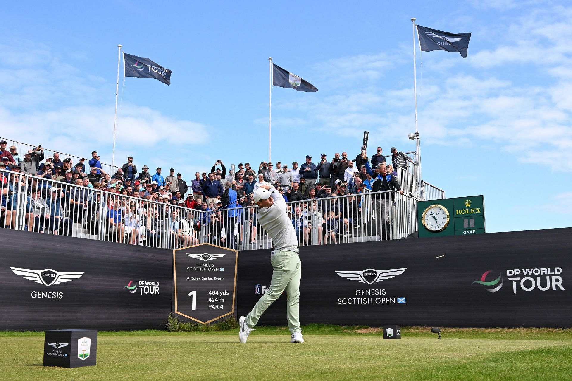 Rory McIlroy using his TaylorMade SIM2 (10.5 degrees @8.5) drive at the Genesis Scottish Open (Image via Getty).