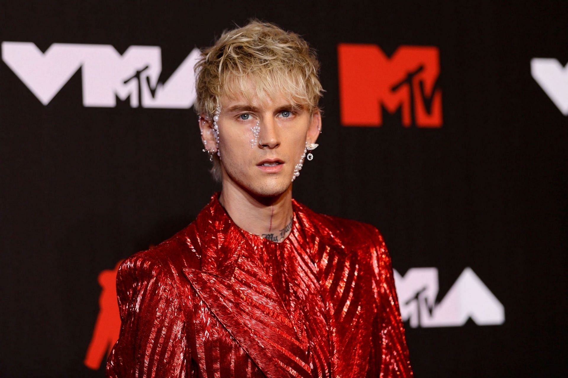 Machine Gun Kelly attends the 2021 MTV Video Music Awards at Barclays Center on September 12, 2021 in the Brooklyn borough of New York City.(Images via Getty Images)