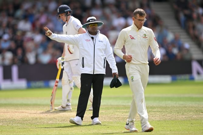 “I've got no doubt that he stays in the side” - Ricky Ponting backs Todd Murphy to retain place for Manchester Test